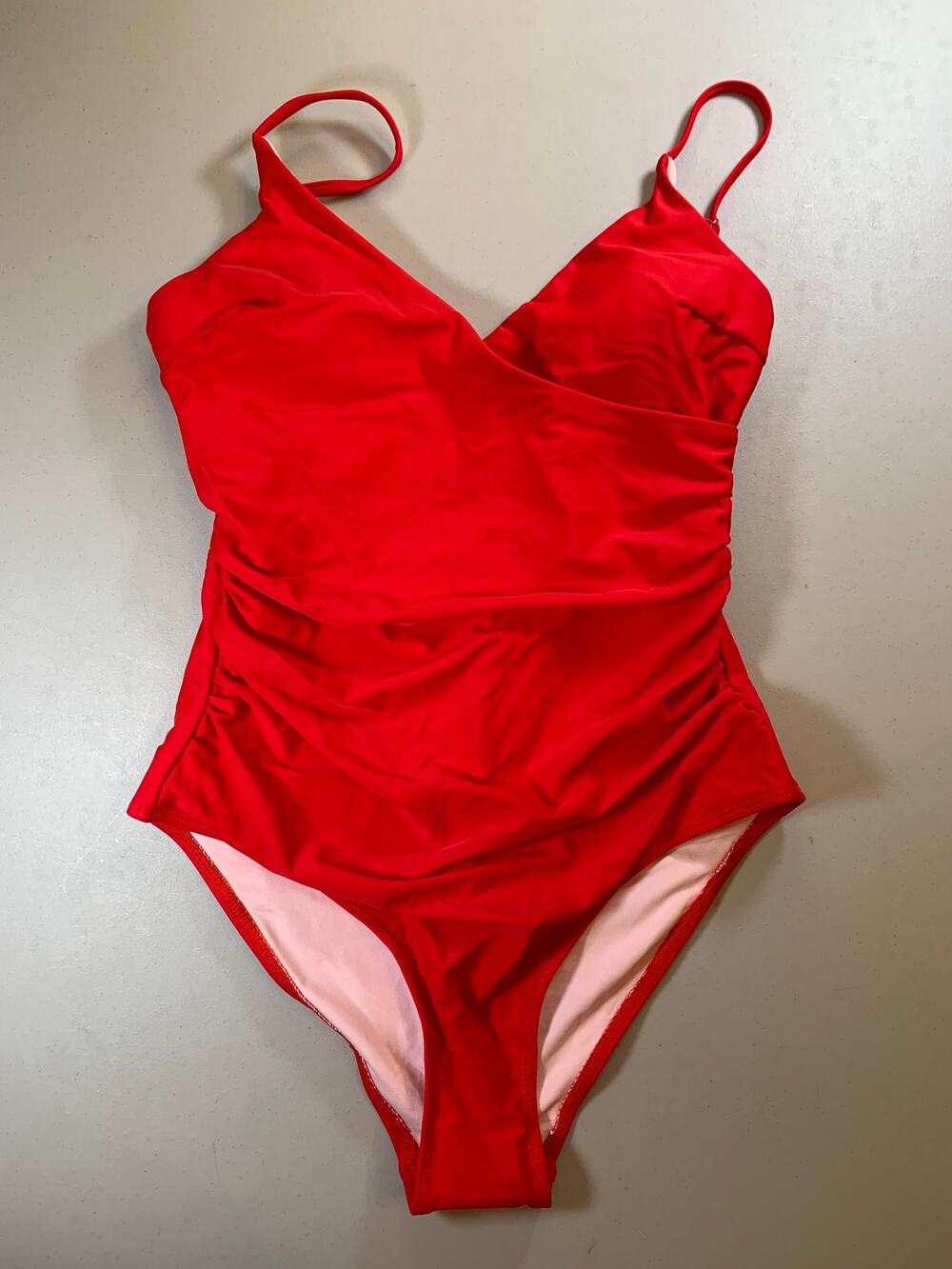 NWT Cupshe‎ Red One Piece Bathing Suit with Strappy Back Size Small